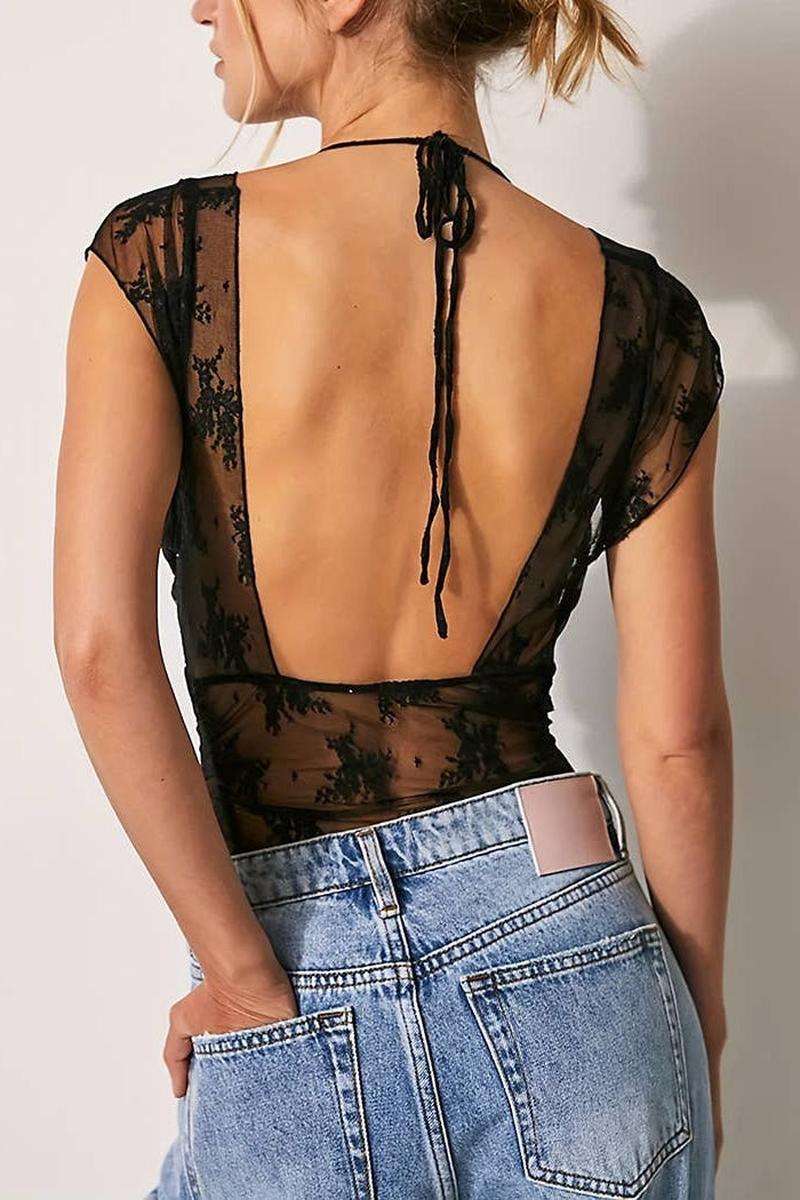 EmberLoom - V-Neck Delicate Floral Lace Top in Black