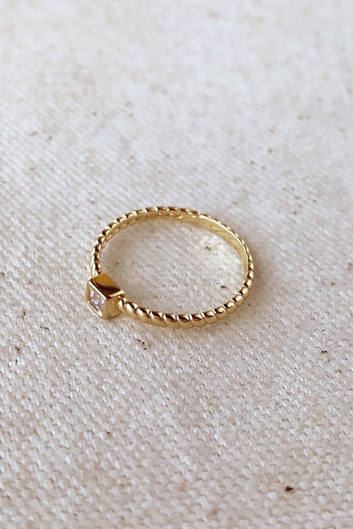 GoldFi - 18k Gold Filled Twisted Solitaire Band with Cubic Zirconium Stone