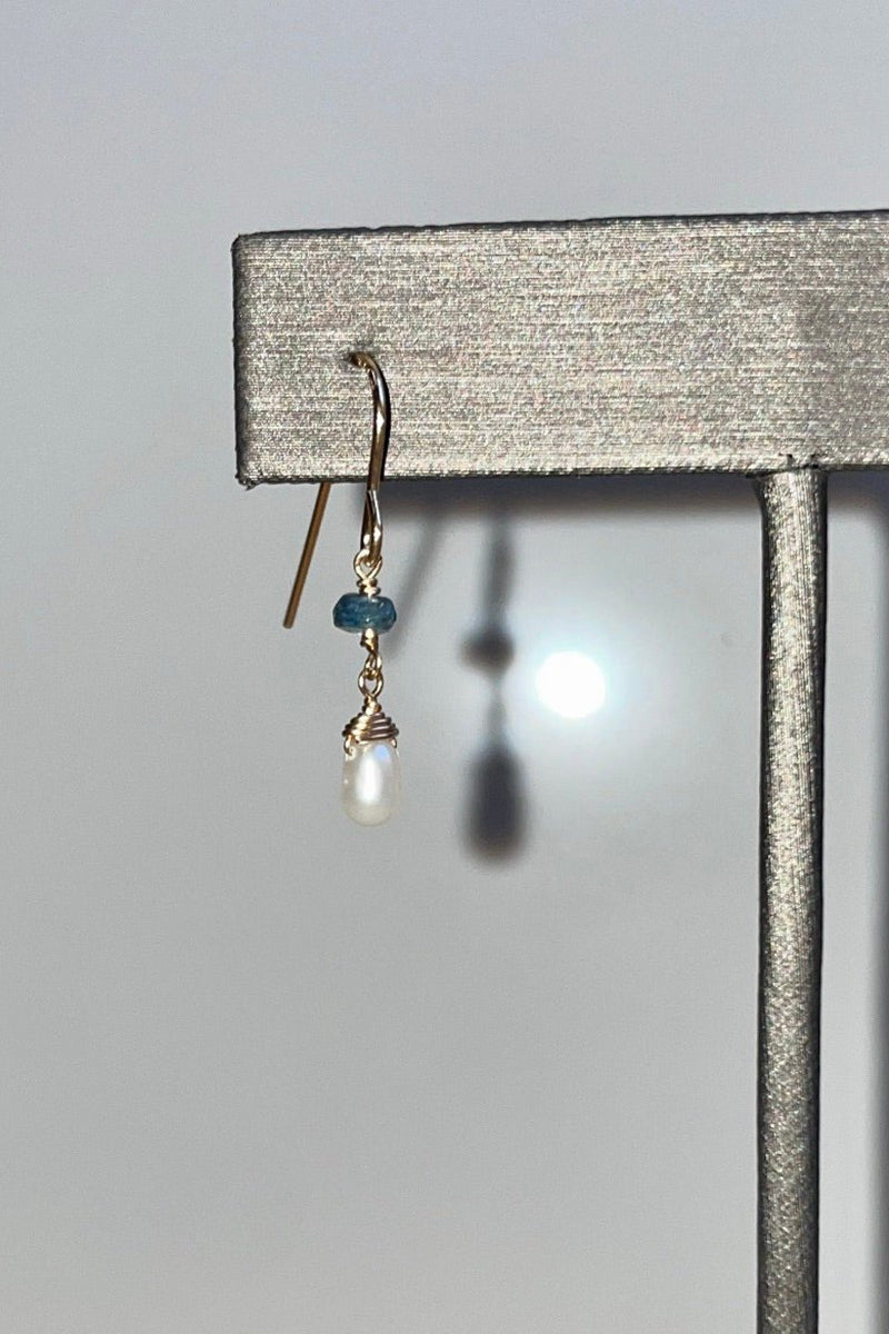 Tree Myriah - Kyanite and Pearl Lotus Earrings in Gold