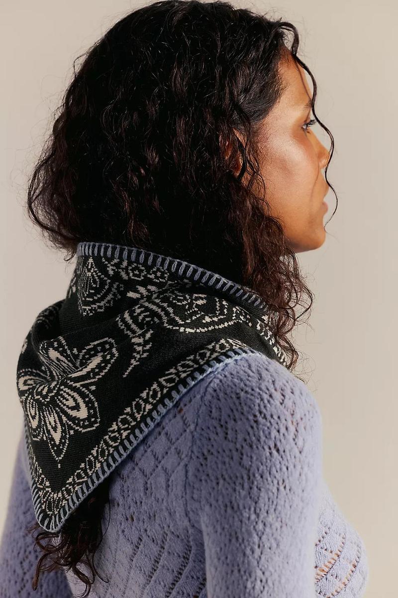 Free People - Carmen Knitted Triangle Bandana
