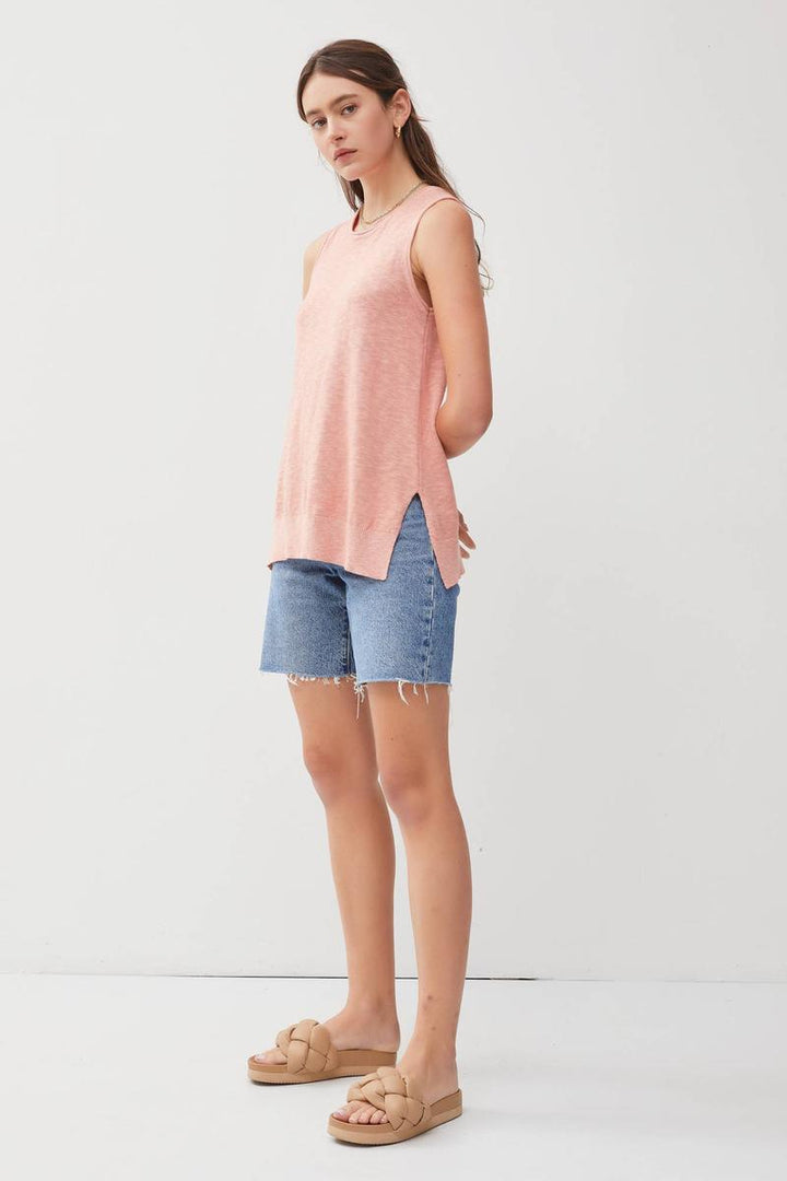 Be Cool -    Classic Pullover Raw Seam Detailed Knit Tank in Rose