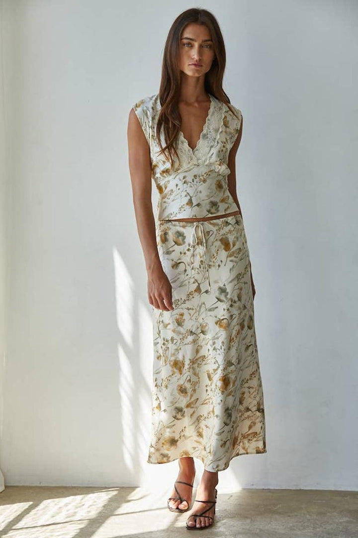 By Together - Woven Polyester Floral Print Sleeveless Top in Cream