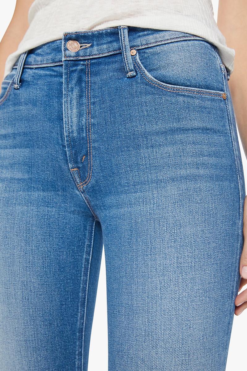 Mother Denim - Mid Rise Dazzler Hover in Kissing The Caddy