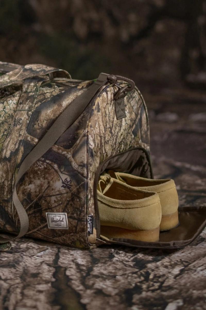 Herschel - Realtree® Herschel Novel™ Duffle - 43L