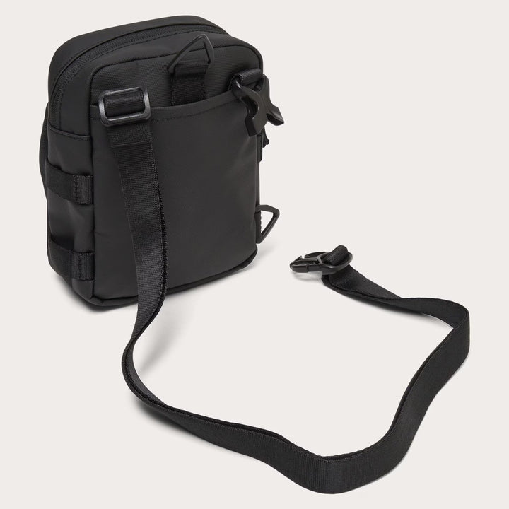 Oakley - Rover Crossbody in Blackout