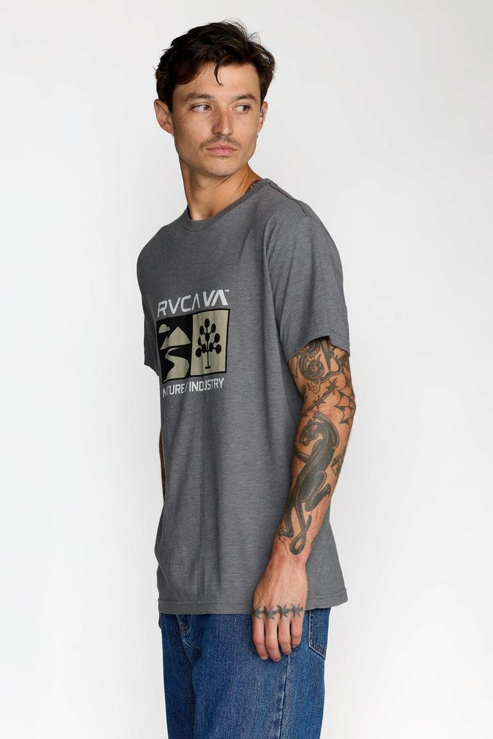 RVCA - Harvester Short Sleeve Shirt in Smoke