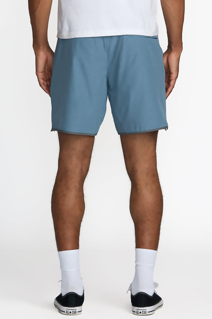 RVCA - Yogger Stretch Contrast 17in Short in Vintage Navy Heather