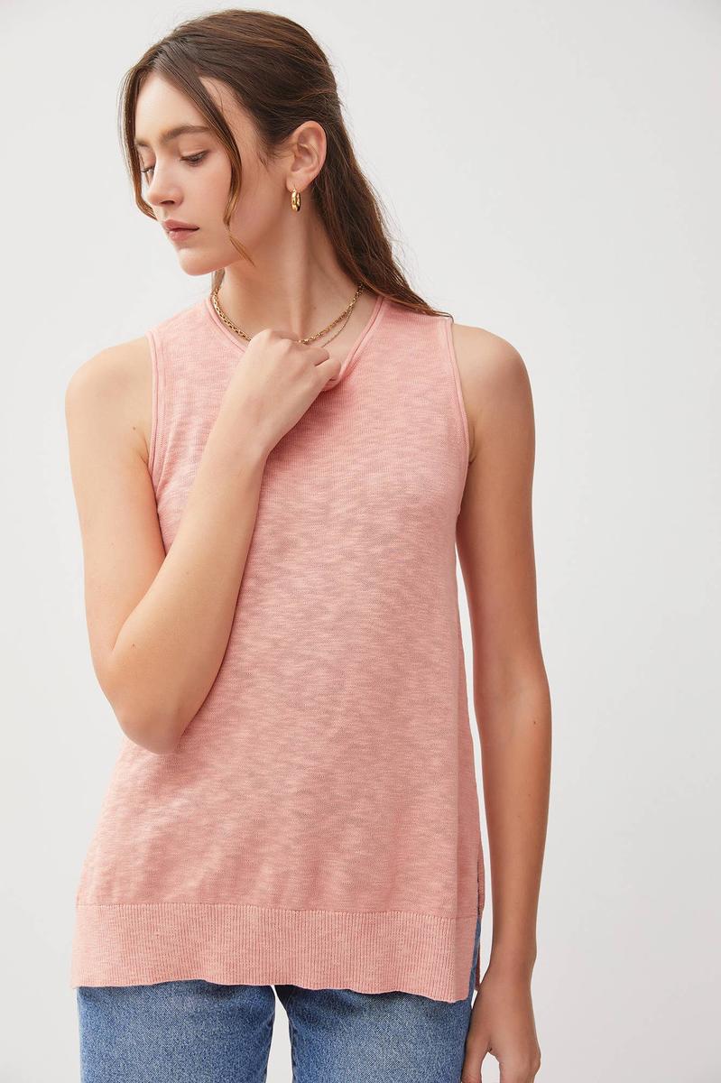 Be Cool -    Classic Pullover Raw Seam Detailed Knit Tank in Rose
