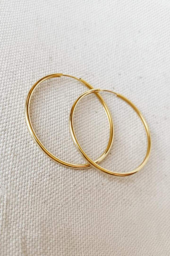 GoldFi - Hollow Continuous Hoop Earrings in Gold - 40mm