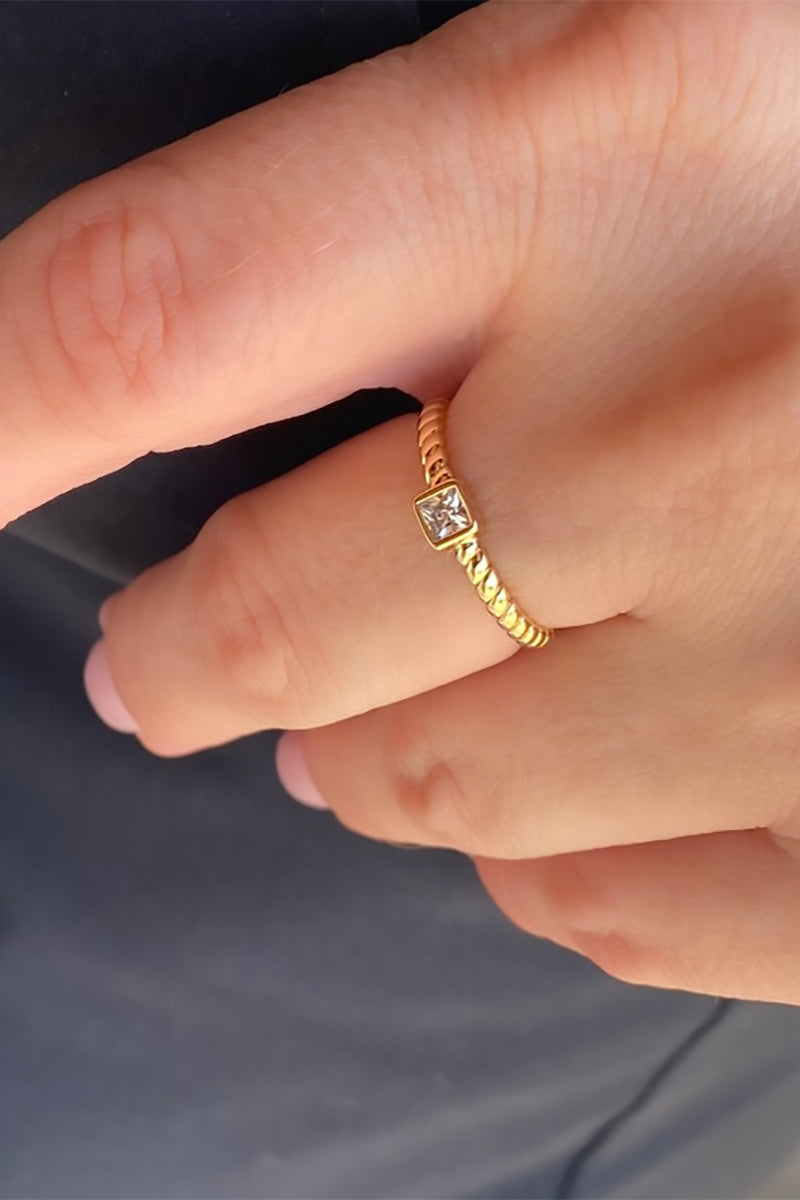 GoldFi - 18k Gold Filled Twisted Solitaire Band with Cubic Zirconium Stone