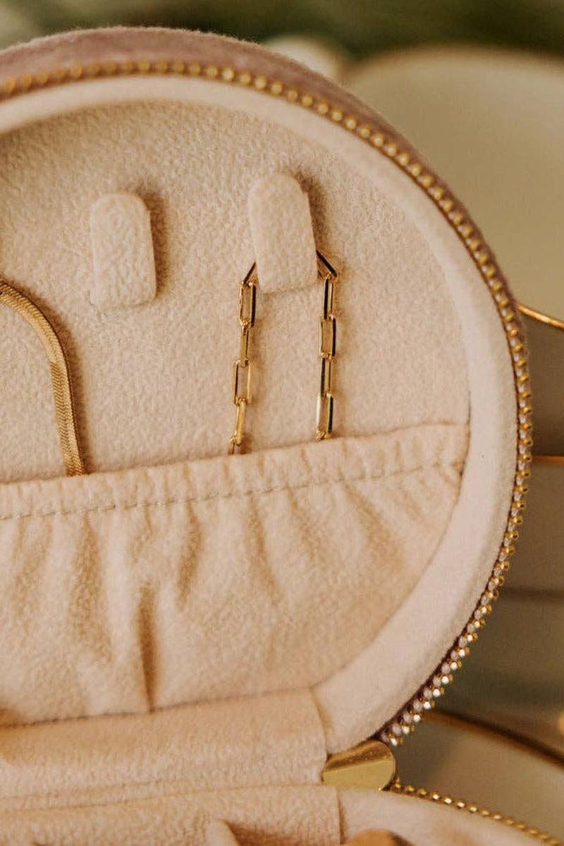 Mauve Jewelry Co. - Jewelry Case