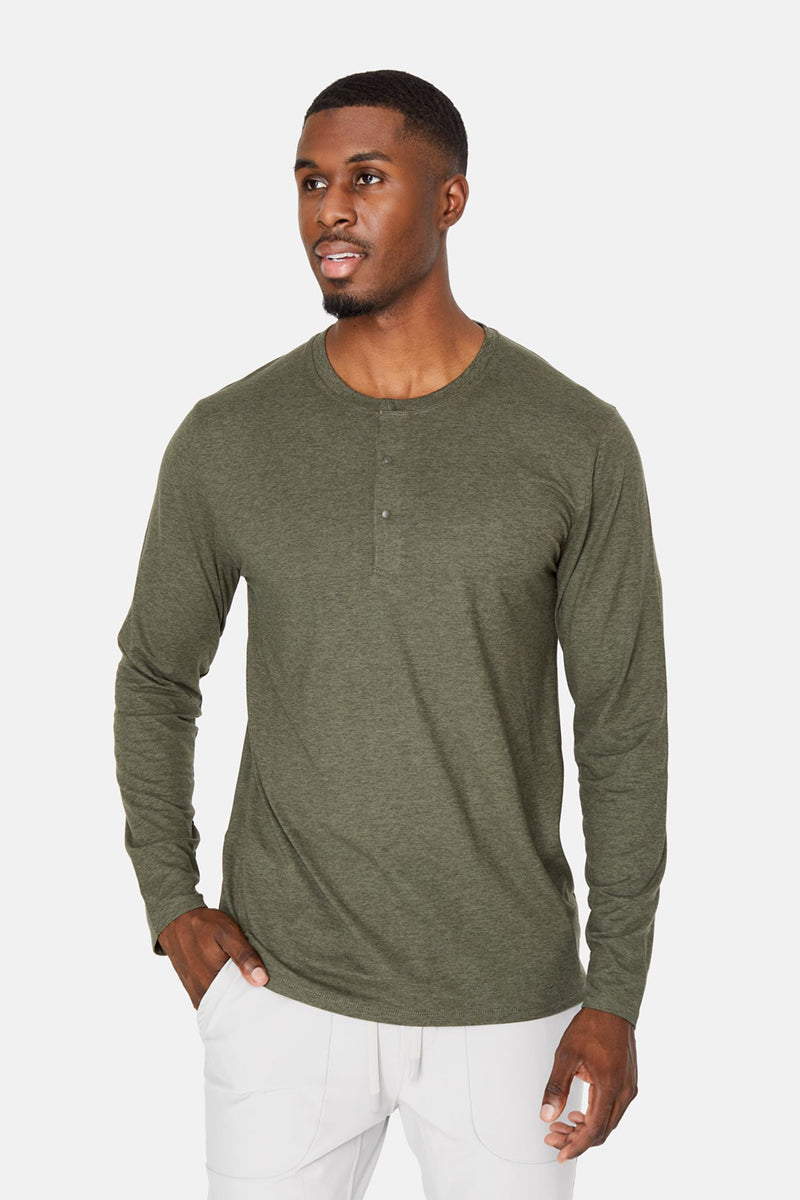 7DIAMONDS - Core™ Long Sleeve Henley in Olive