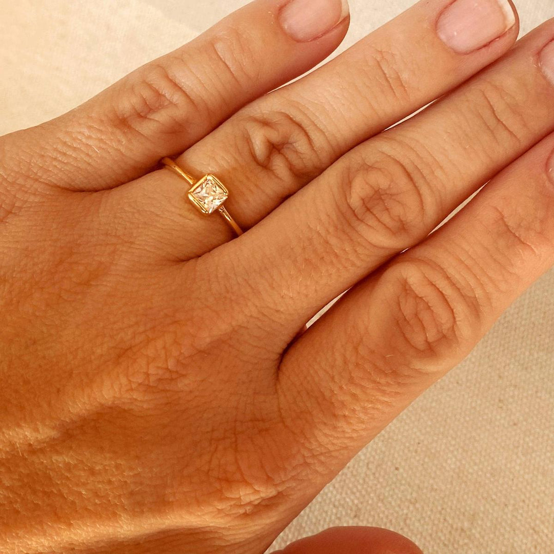 GoldFi - Dainty 18k Gold Filled Square Solitaire Ring: 9
