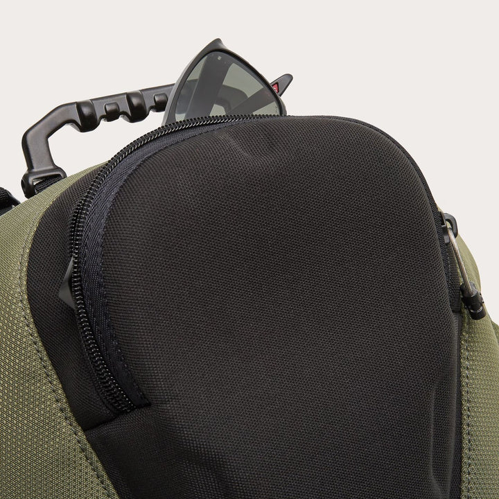 Oakley - Kitchen Sink Backpack in New Dark Brush