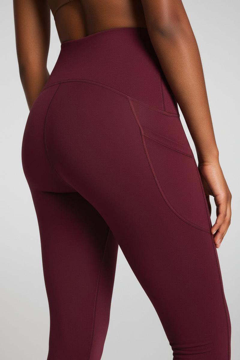 SPANX - Booty Boost Active 7/8 Leggings in Cassis