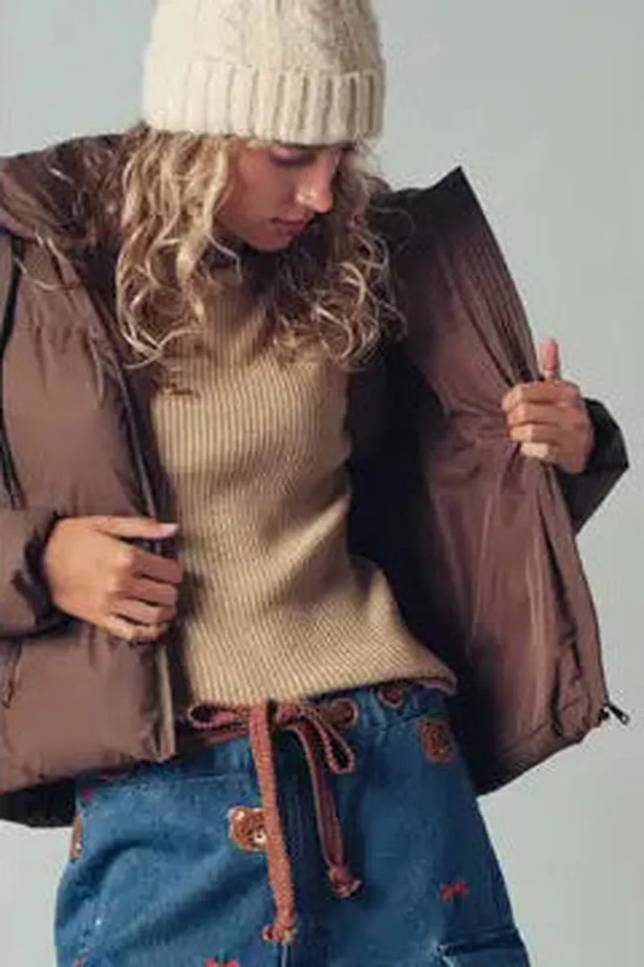 Urban Daizy - Cozy Drawstring Hooded Puffer Jacket in Chocolate