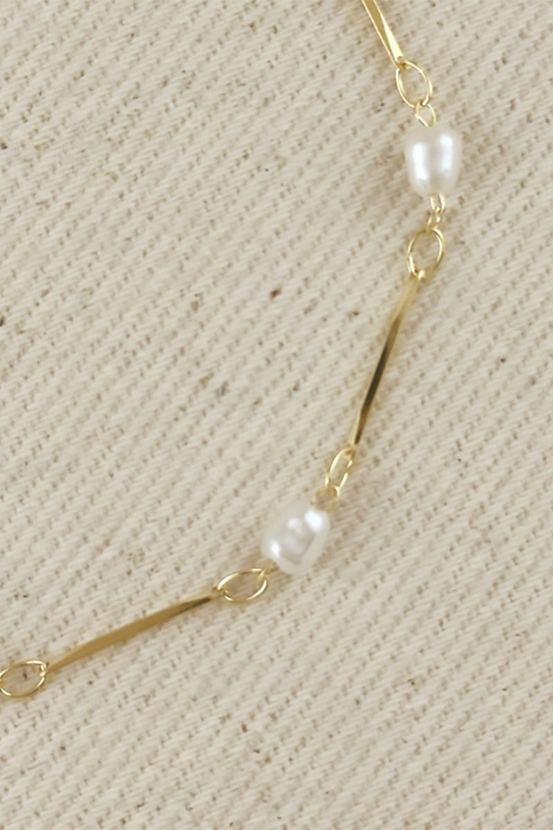 GoldFi - Pearl Bead & Straw Bracelet in Gold