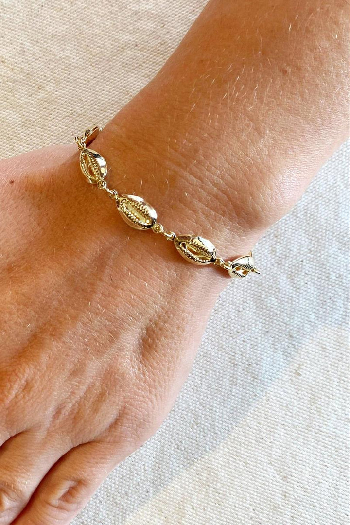 GoldFi - 18k Gold Filled Cowrie Shell Bracelet