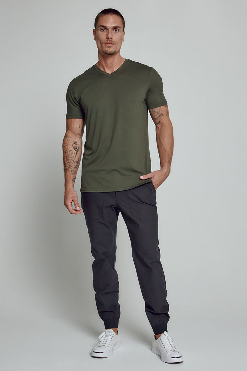 7DIAMONDS - Core High V-Neck Tee in Olive
