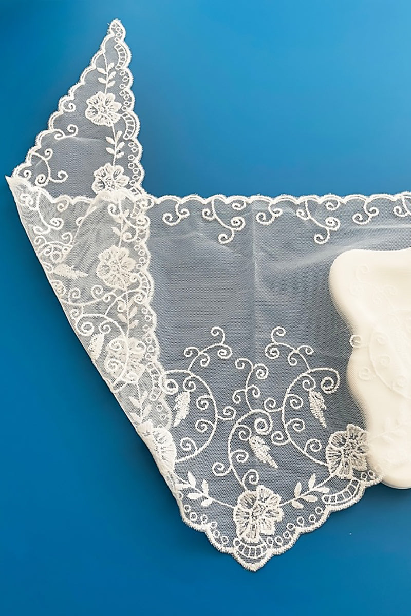 SoapElenGlen - Retro Lace Floral Head Scarf,Flower Branchtriangular Scarf