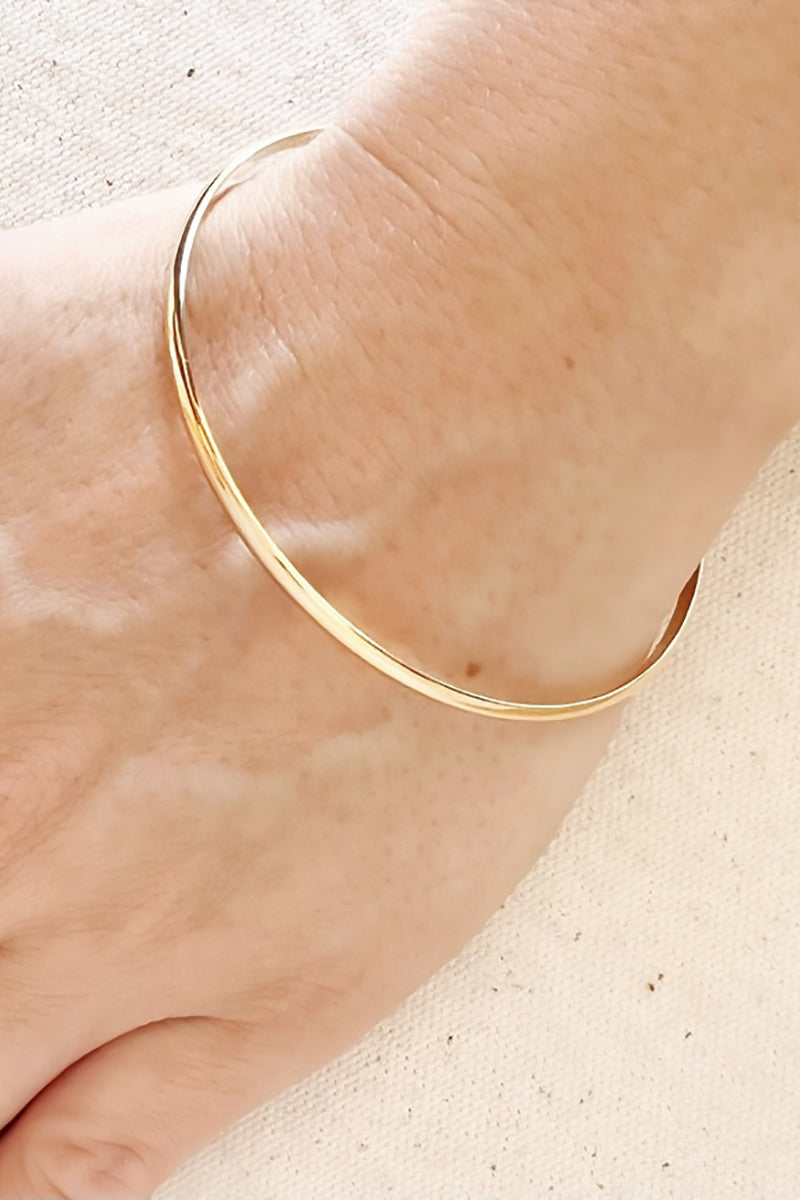 GoldFi - Plain Classic Bangle in Gold - 65mm