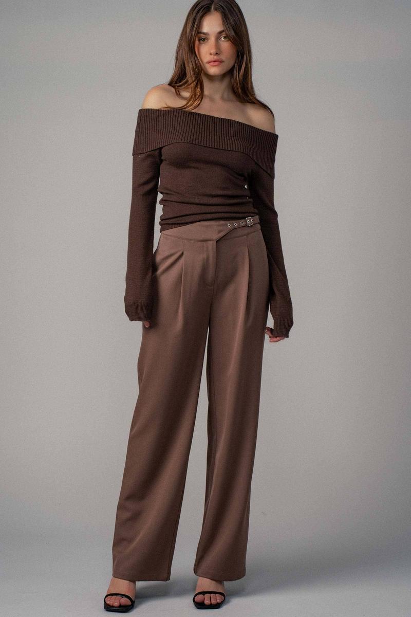 Urban Daizy - Ribbed Off-Shoulder Long Sleeve Sweater in Mocha