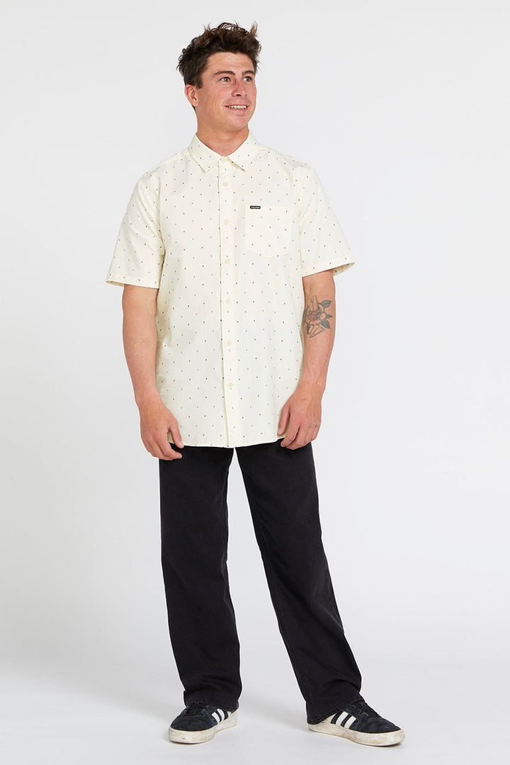 Volcom - Hone Stone Woven Short Sleeve Shirt in Off White