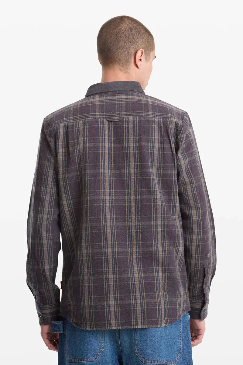 Volcom - Stonevise Plaid Long Sleeve in Asphalt Black