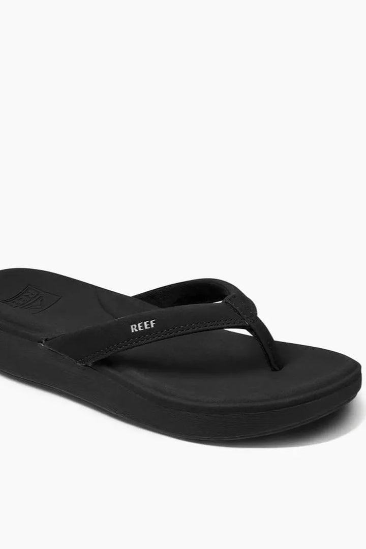 Reef - Cushion Cloud in Black