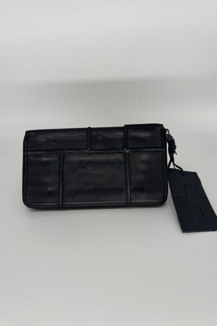 Cut n' Paste - Billy Zip Around Clutch Wallet in Black