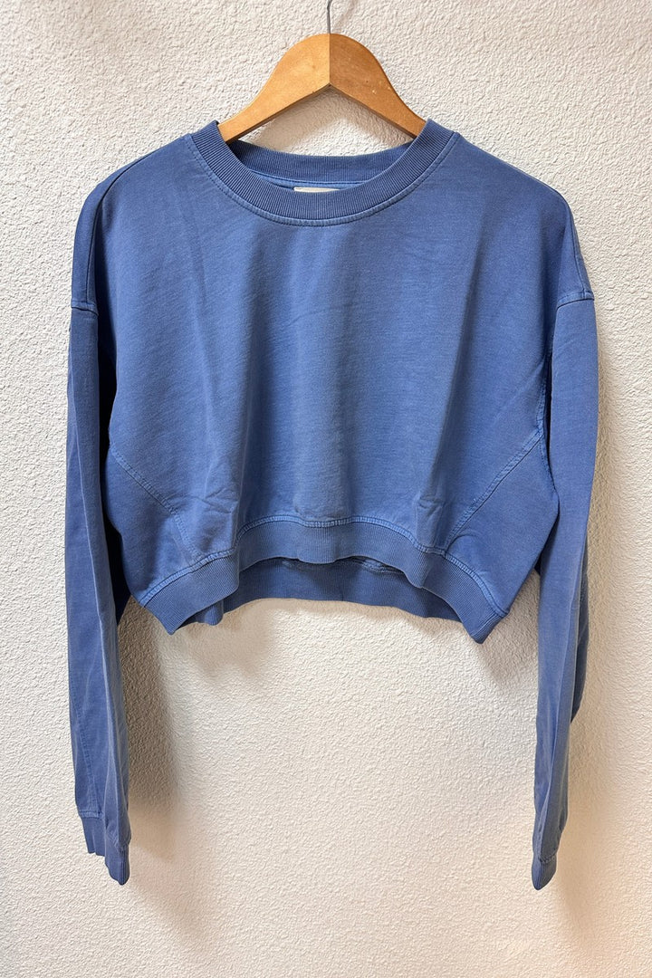 Urban Daizy - Mineral Washed Mock Neck Crop Sweatshirt in Gray Blue