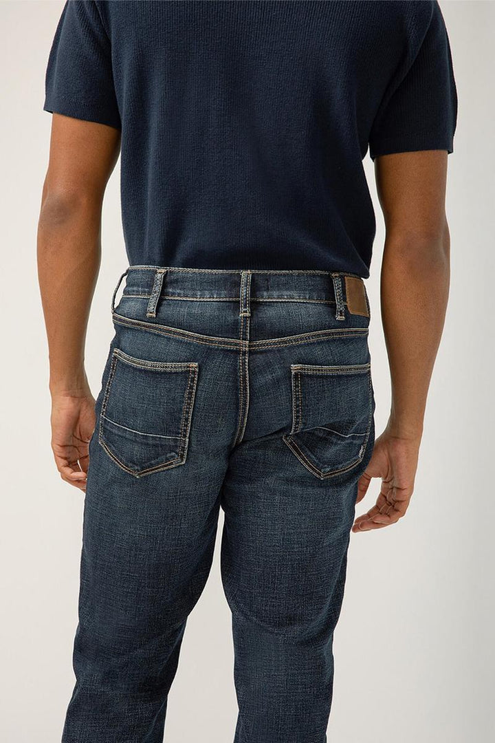 Silver Jeans Co. - Grayson Classic Fit Straight Leg Luxe Heritage Jeans