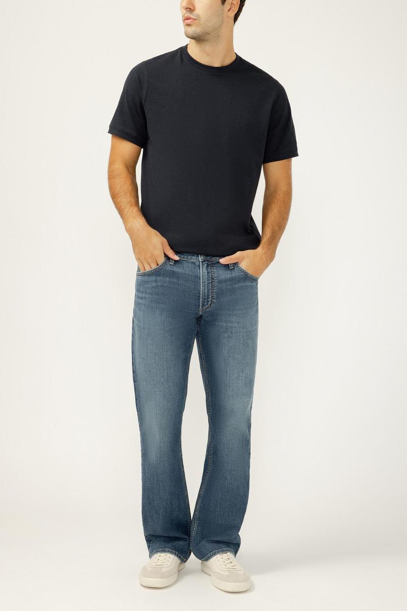 Silver Jeans Co. - Zac Relaxed Fit Straight Leg Knit Flex Jeans