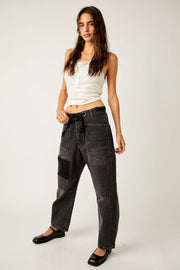 Free People - We The Free Moxie Pull-On Barrel Jeans in Night Hawk