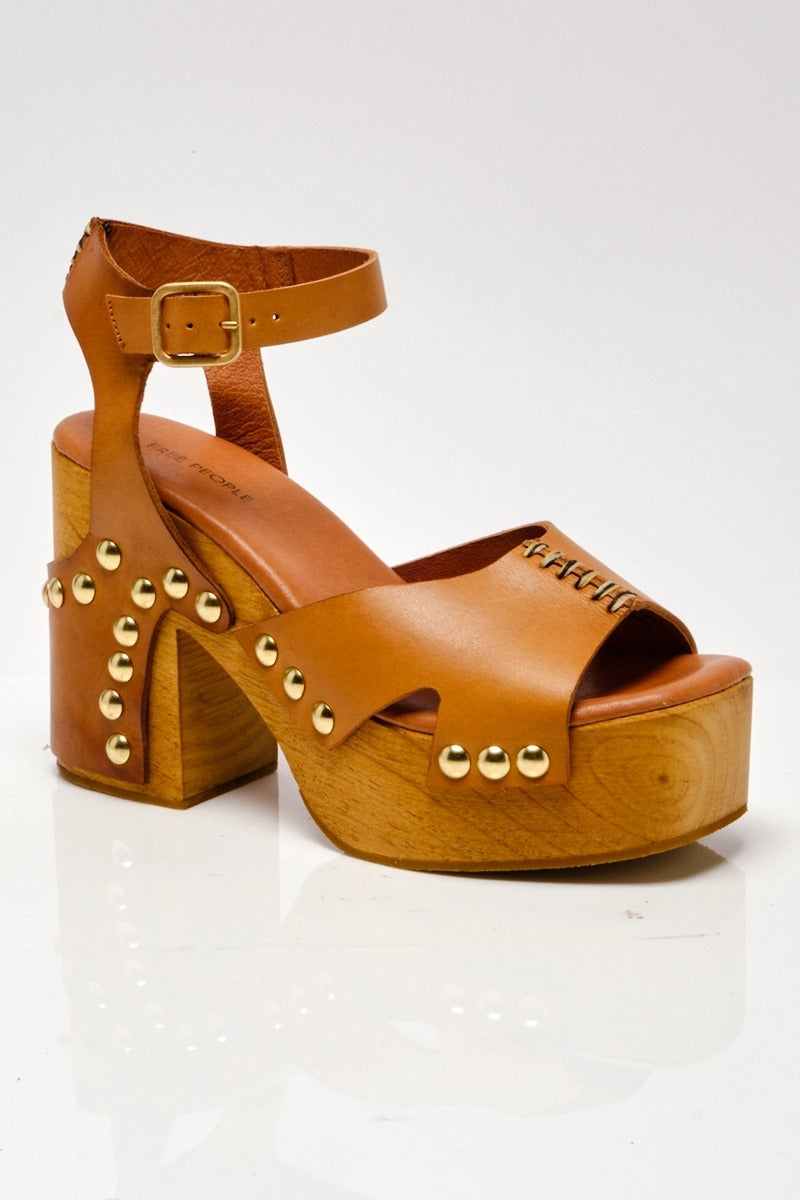 Free People - Cecily Clogs in Luggage
