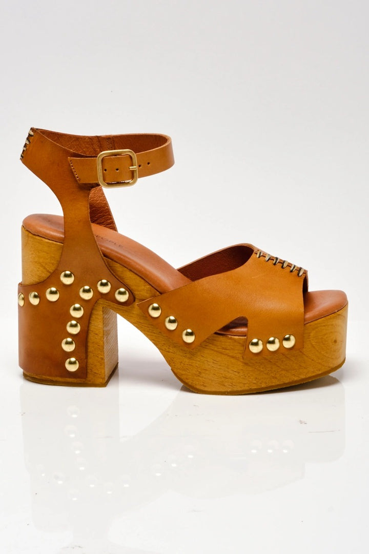 Free People - Cecily Clogs in Luggage