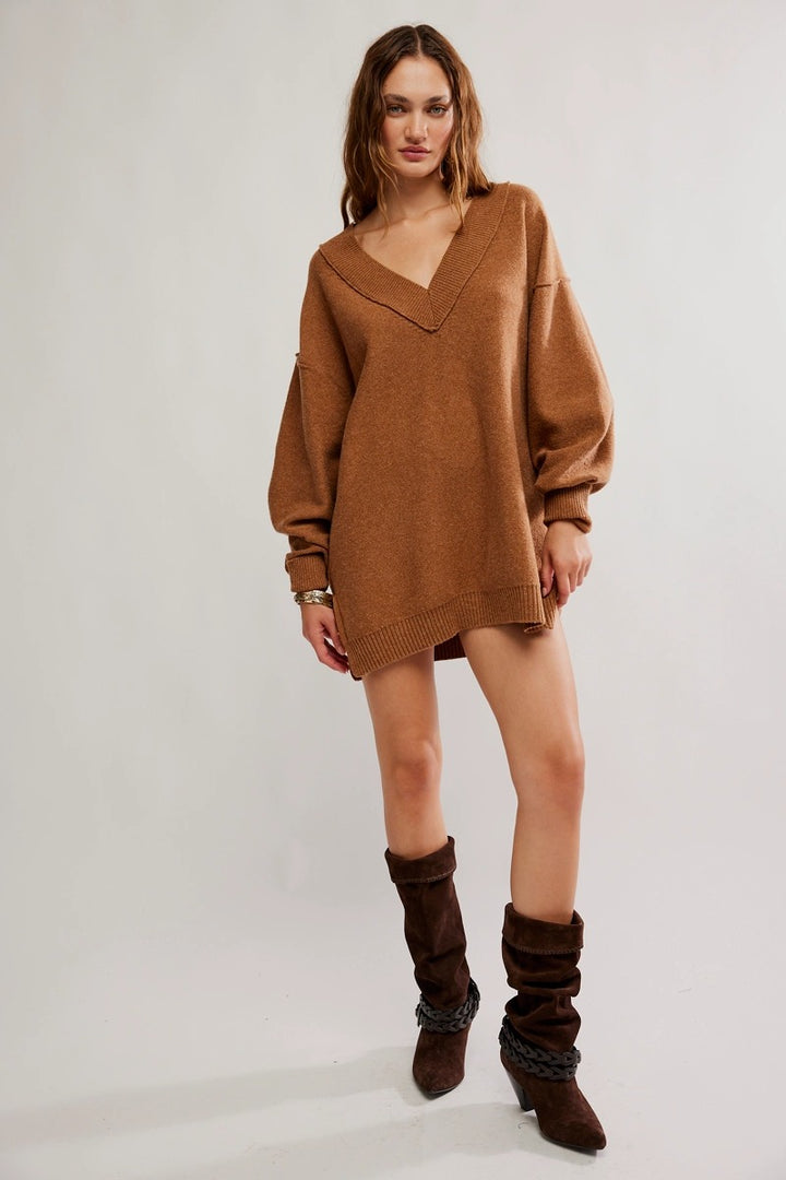 Free People - We The Free Chelsea V Neck Tunic in Muscavado