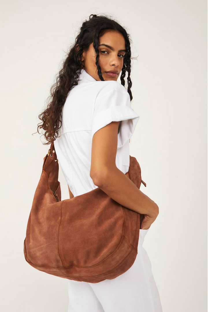 Free People - Roma Suede Tote Bag in Rust