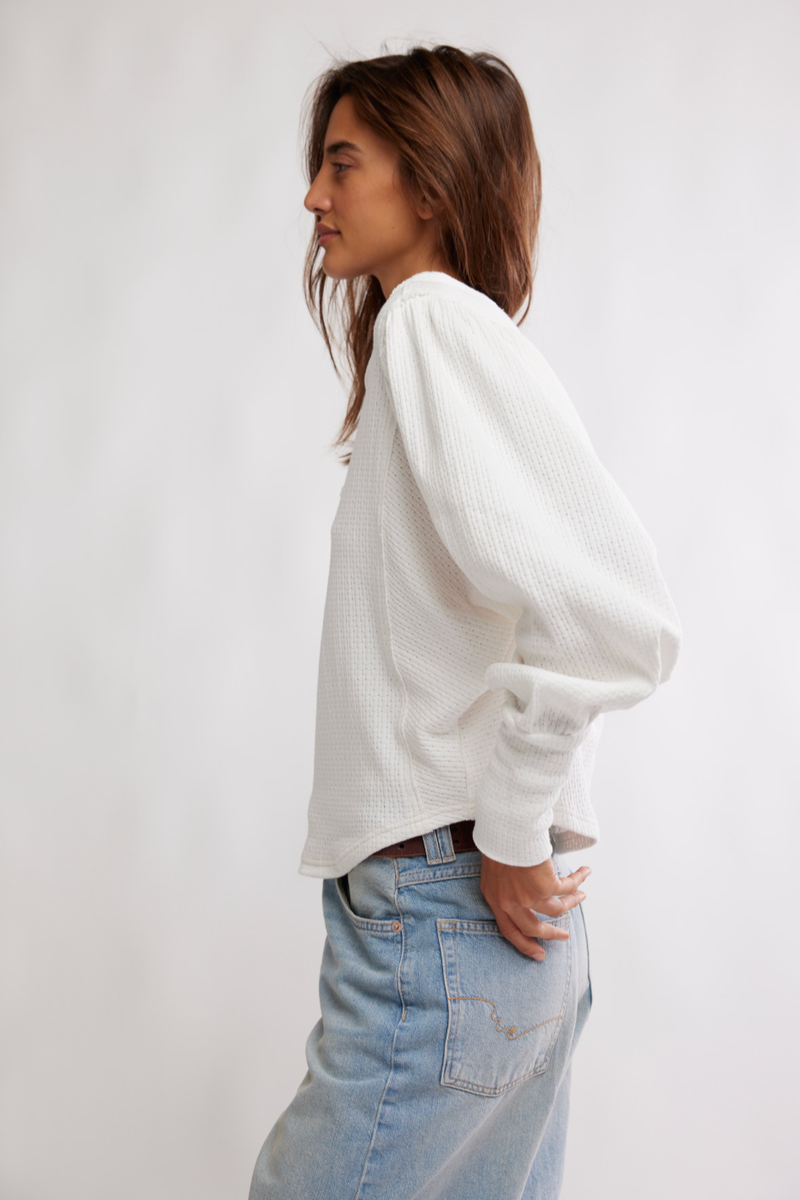 Free People - Quinn Knit Top in Ivory