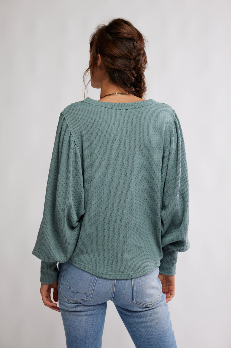 Free People - Quinn Knit Top in Jade Ash
