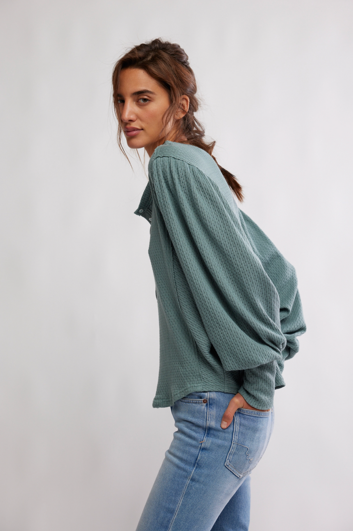 Free People - Quinn Knit Top in Jade Ash