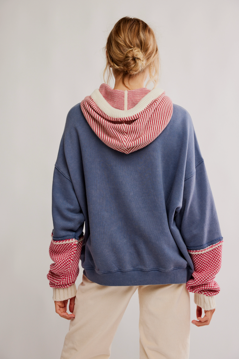 Free People - Snug Bonnet Sweatshirt in Indigo