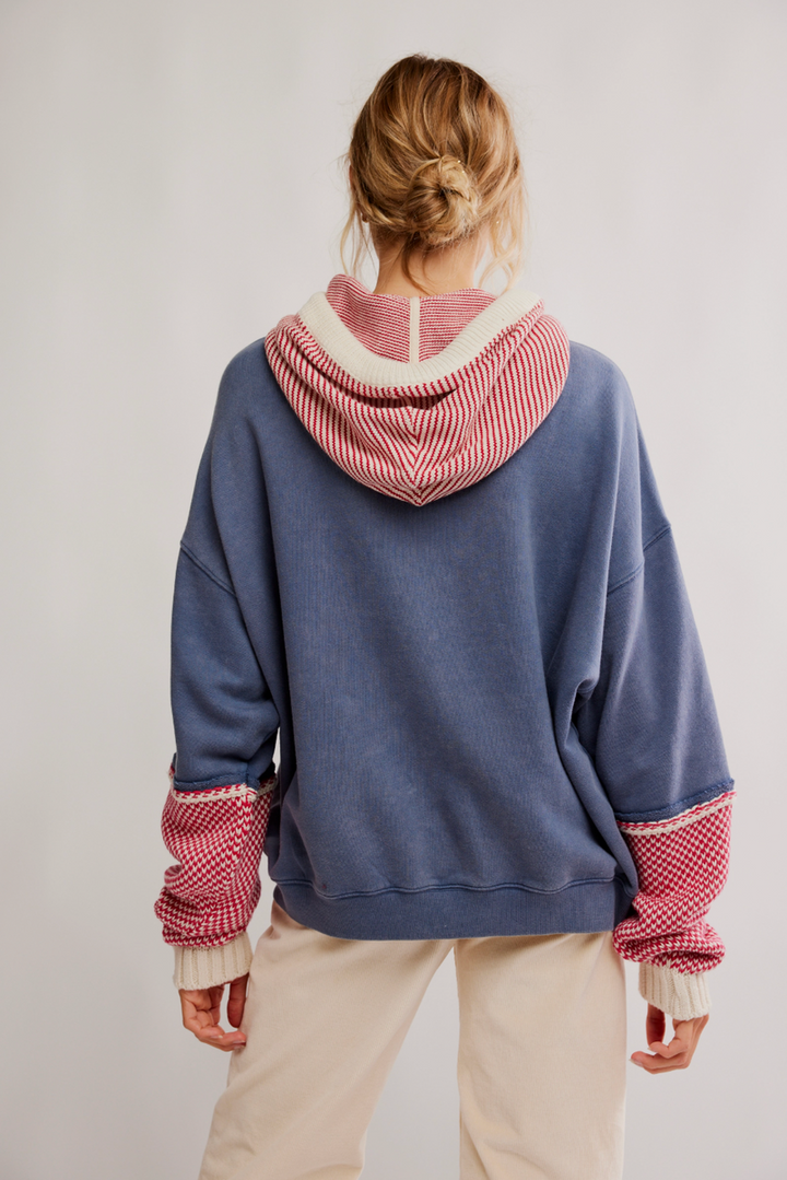Free People - Snug Bonnet Sweatshirt in Indigo