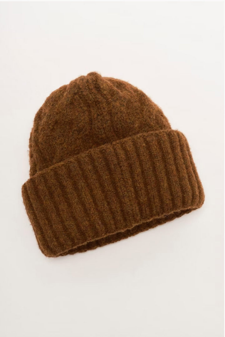 Free People - Coastline Beanie in Coffee