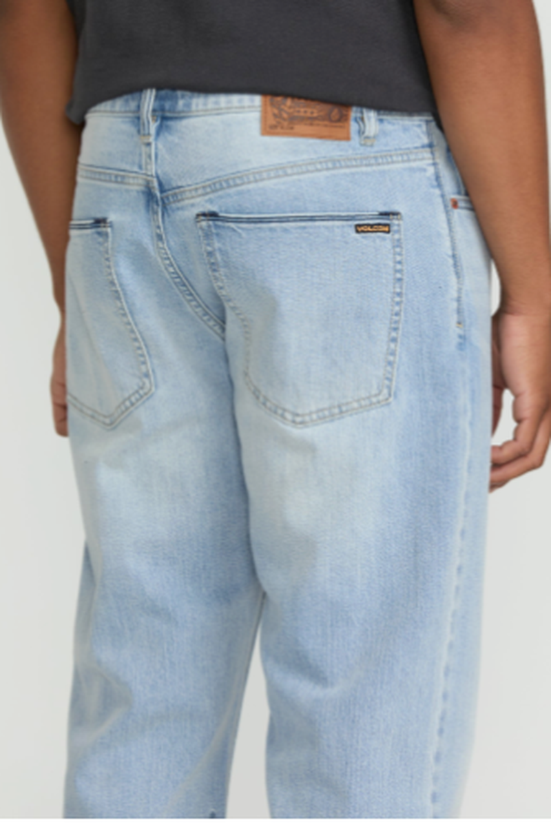 Volcom - Kinkade Regular Fit Jeans in Dry Vintage