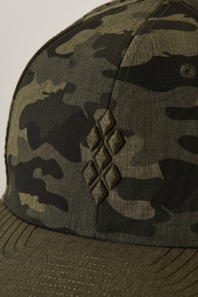 7DIAMONDS - Performance Hat in Olive Camo