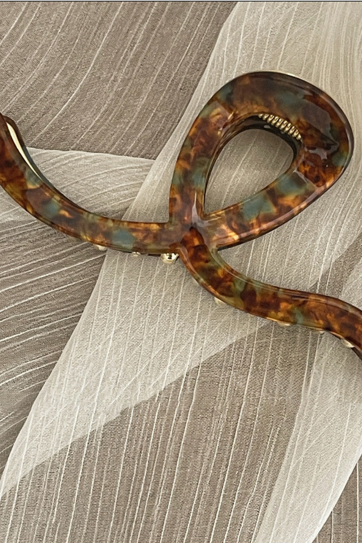 ACCITY - Metal Hair Claw in Brown