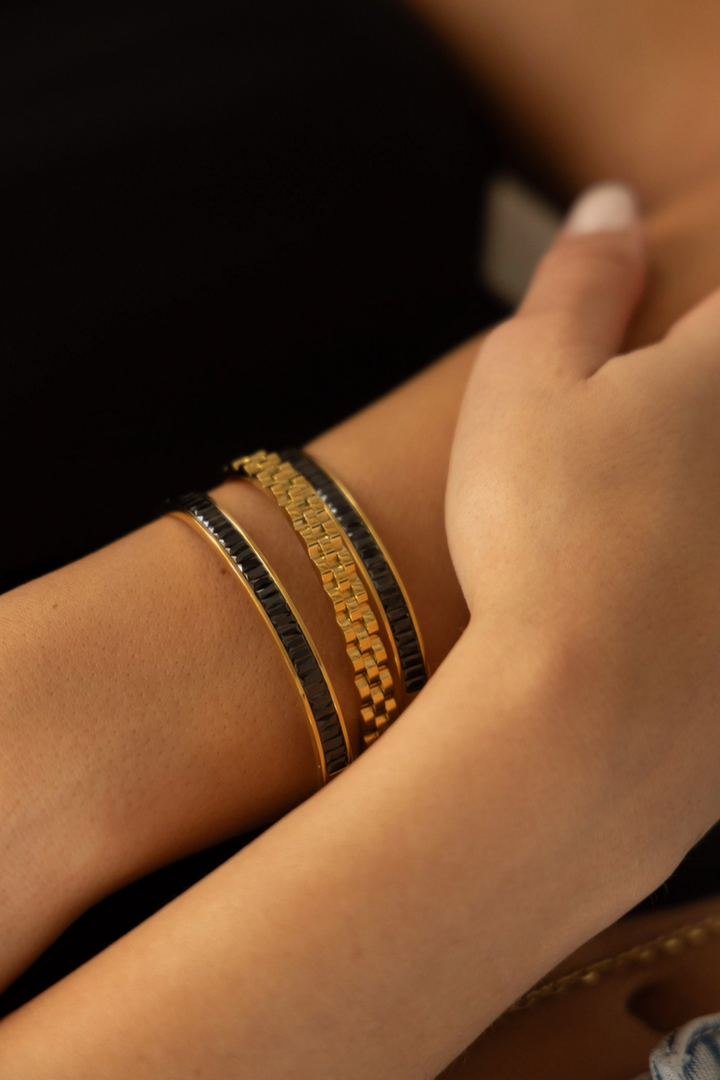 Sahira Jewelry - 18k Gold Plated Nicola Cz Bracelet in Black