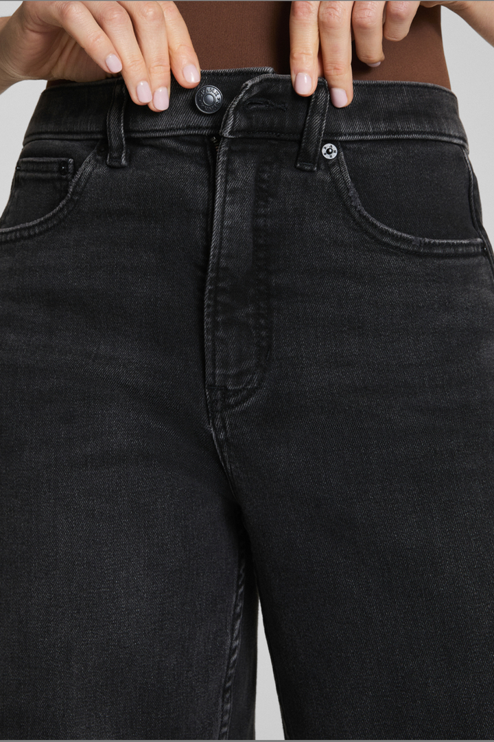 SPANX - Authentic Barrel Jean in Black