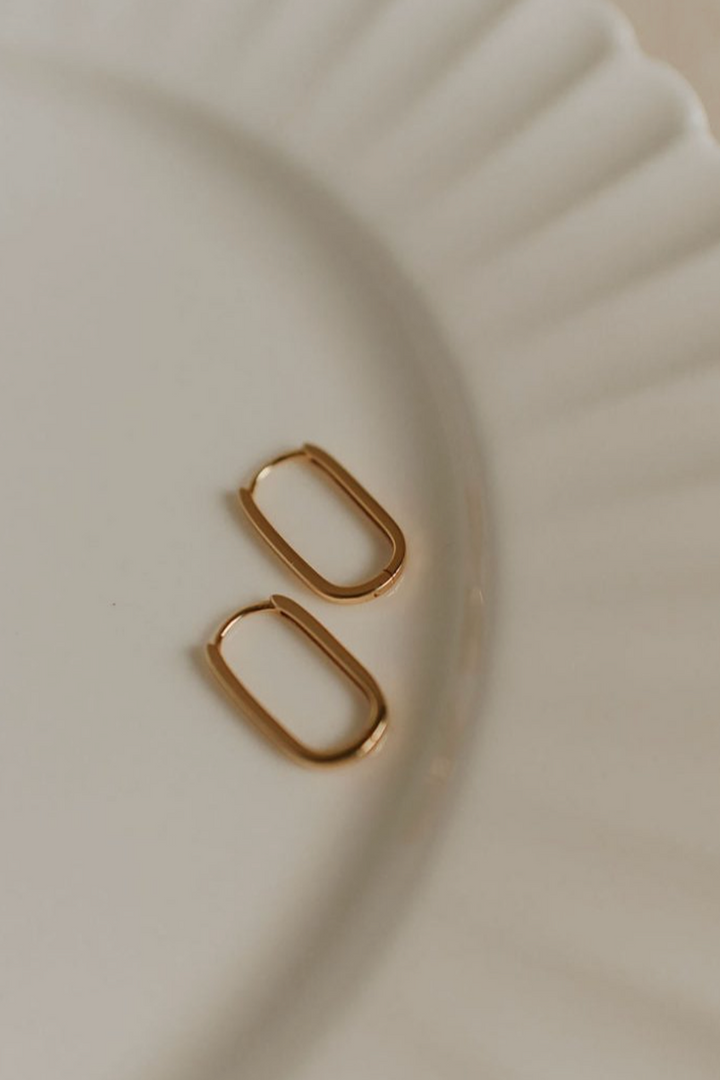 Mauve Jewelry Co. - Avery Hoop Earrings in Gold or Silver